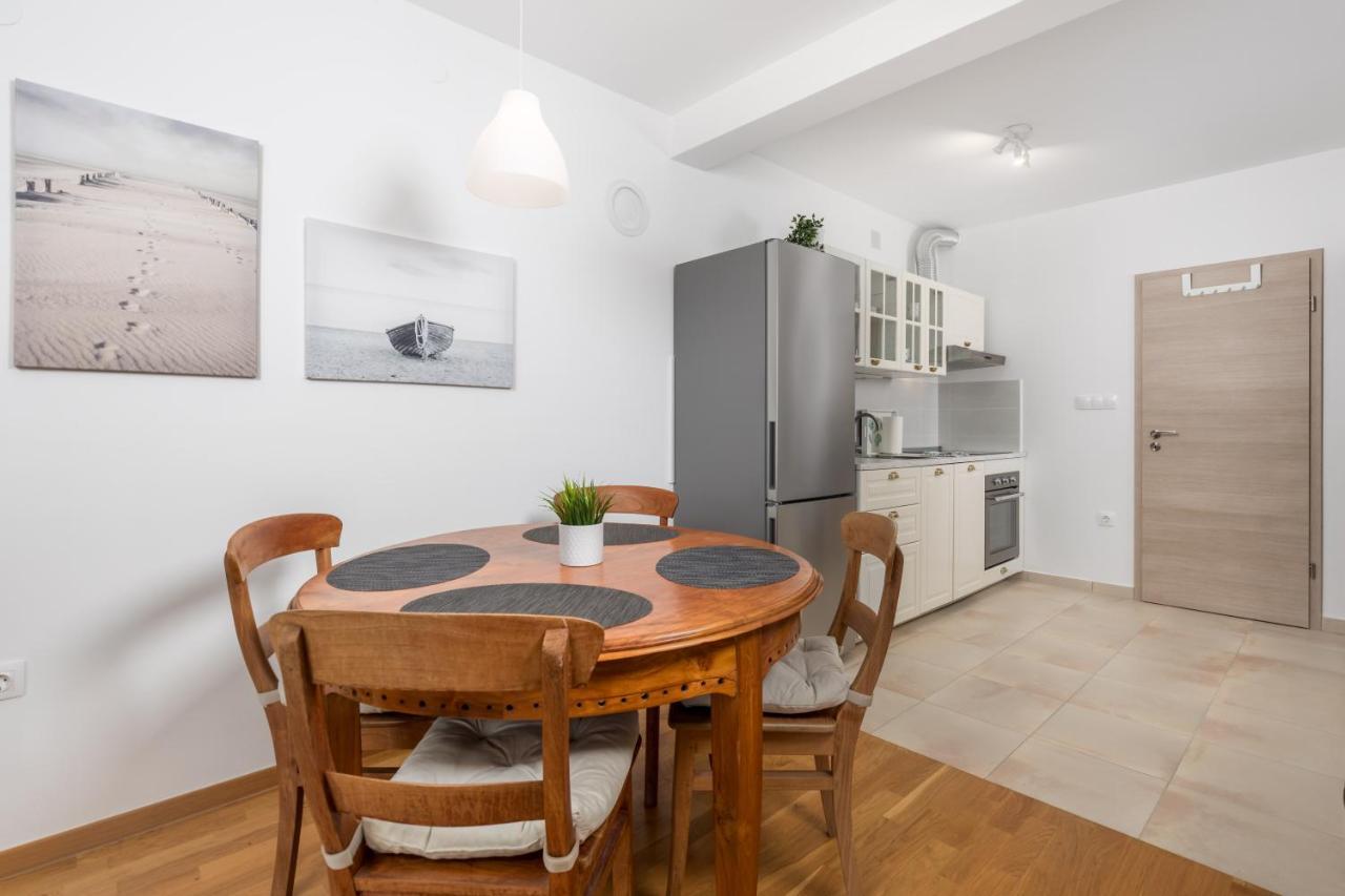 Sailor'S Nest Apartment Dramalj Esterno foto
